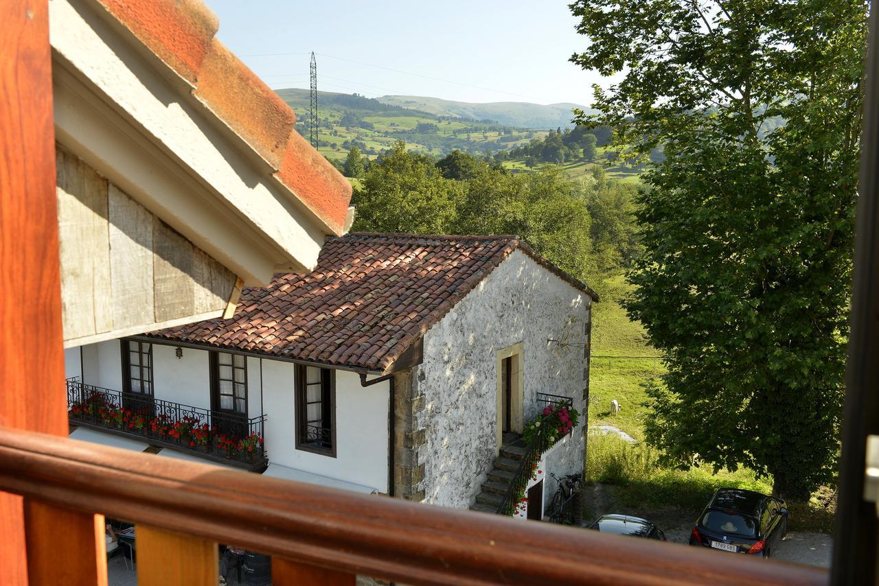 Santibanez de Villacarriedo Hotel La Alfonsina מראה חיצוני תמונה